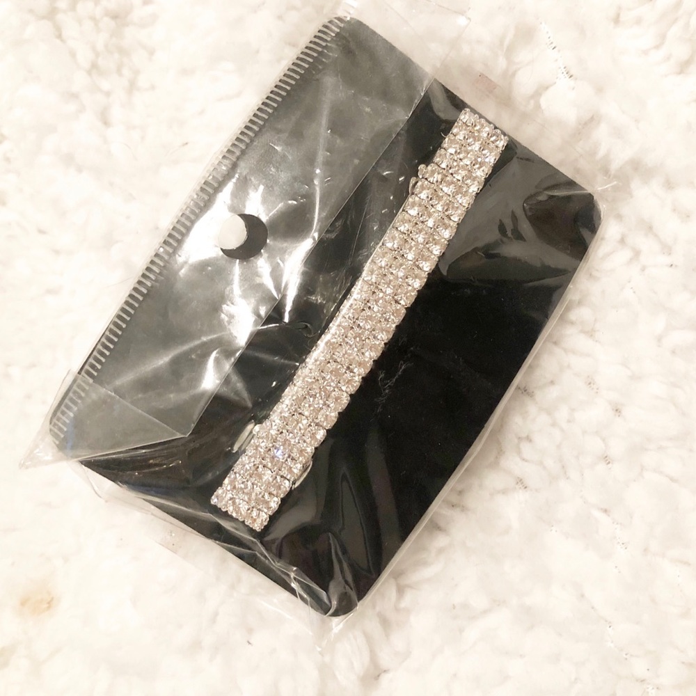 Rhinestone Hair Barrett